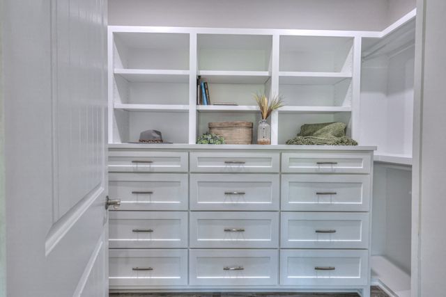 3931 Taylors Store Rd, Hampshire, TN 38461