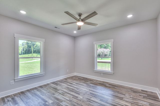 3931 Taylors Store Rd, Hampshire, TN 38461