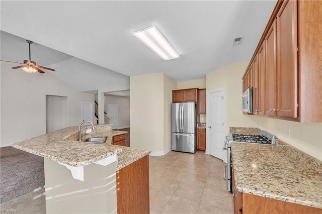 146 Moyock Landing DR, Moyock, NC 27958