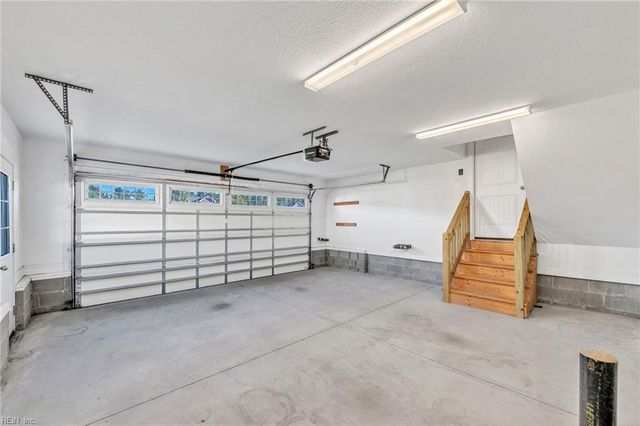 146 Moyock Landing DR, Moyock, NC 27958