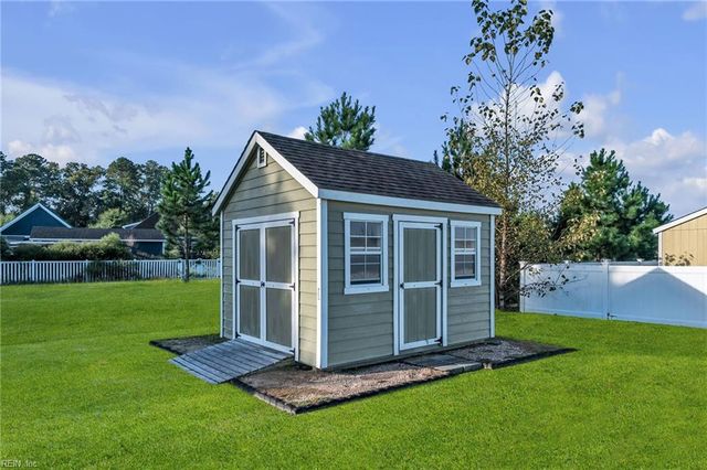 146 Moyock Landing DR, Moyock, NC 27958