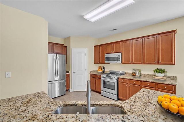 146 Moyock Landing DR, Moyock, NC 27958