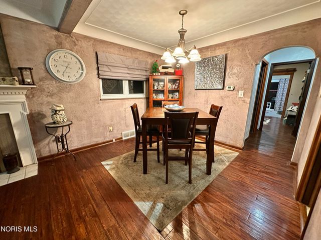 539 Ansonia Street, Oregon, OH 43616