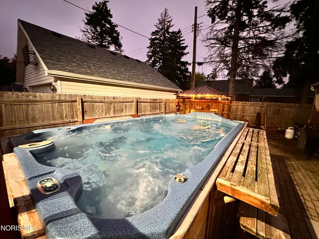539 Ansonia Street, Oregon, OH 43616