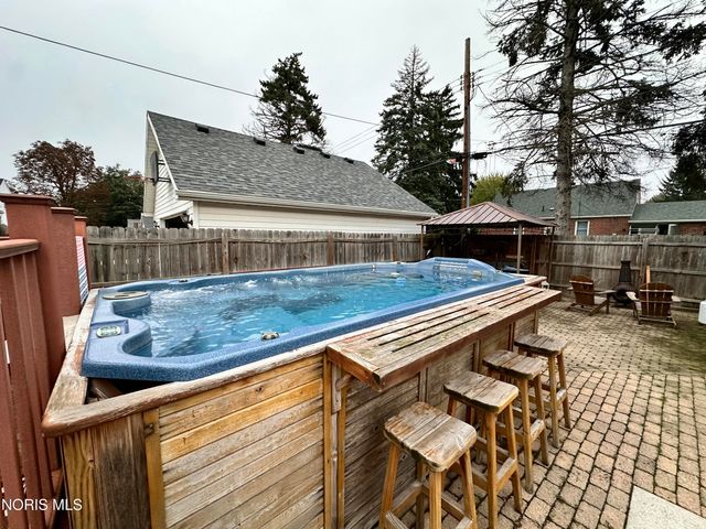 539 Ansonia Street, Oregon, OH 43616