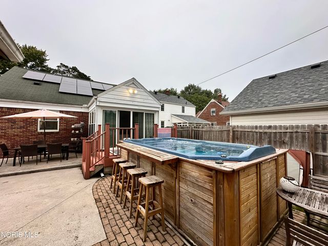539 Ansonia Street, Oregon, OH 43616
