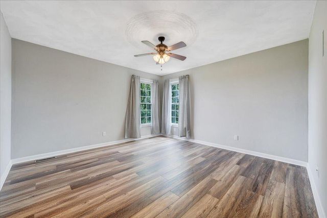 2278 Isle Of Pines DR, Moneta, VA 24121