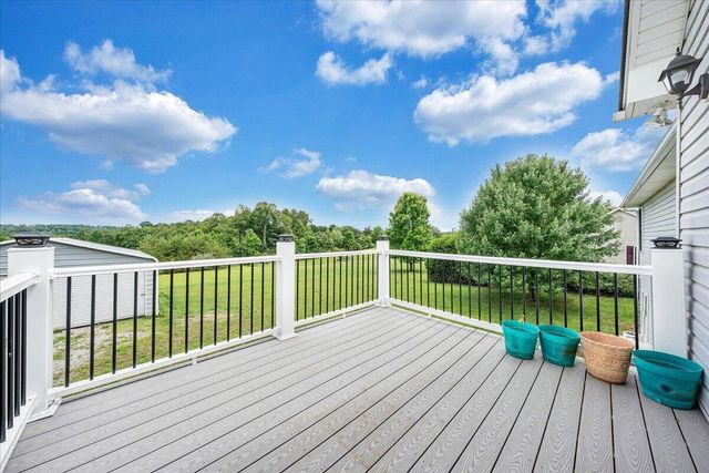 2278 Isle Of Pines DR, Moneta, VA 24121