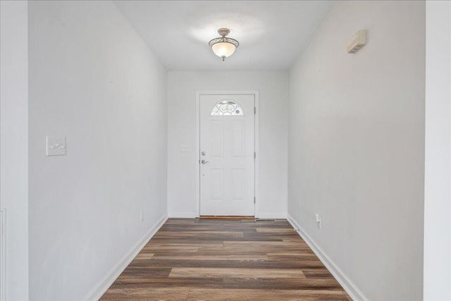 2278 Isle Of Pines DR, Moneta, VA 24121