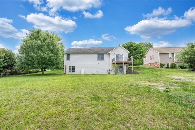 2278 Isle Of Pines DR, Moneta, VA 24121