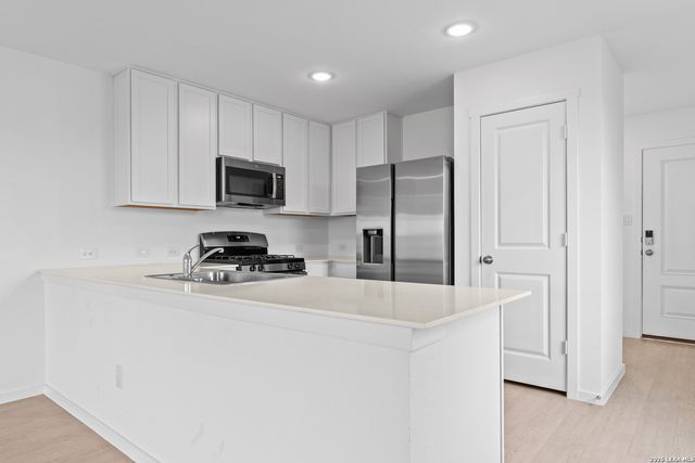 7409 Adam Star, San Antonio, TX 78263