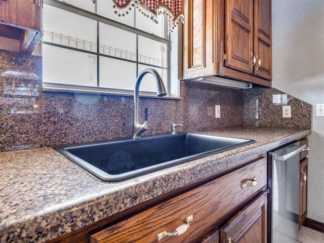 813 N Council Road S, Newcastle, OK 73065