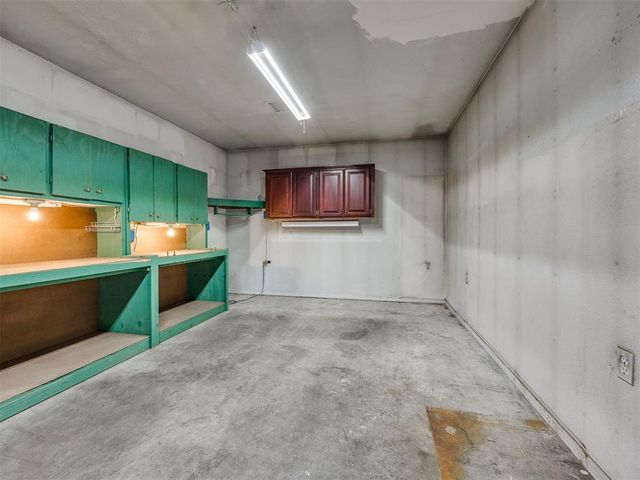 813 N Council Road S, Newcastle, OK 73065