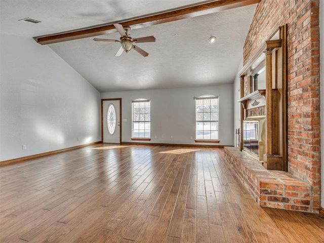 813 N Council Road S, Newcastle, OK 73065