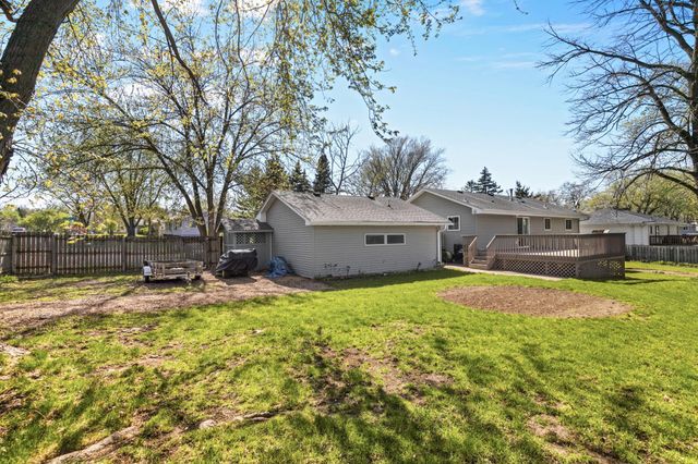6500 Annapolis Lane N, Maple Grove, MN 55311