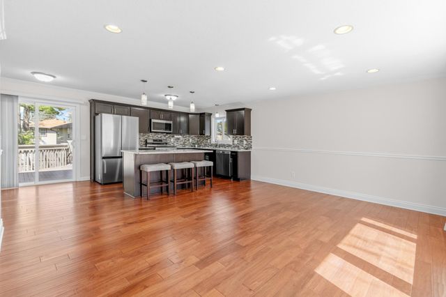 6500 Annapolis Lane N, Maple Grove, MN 55311