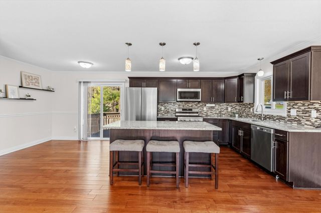 6500 Annapolis Lane N, Maple Grove, MN 55311