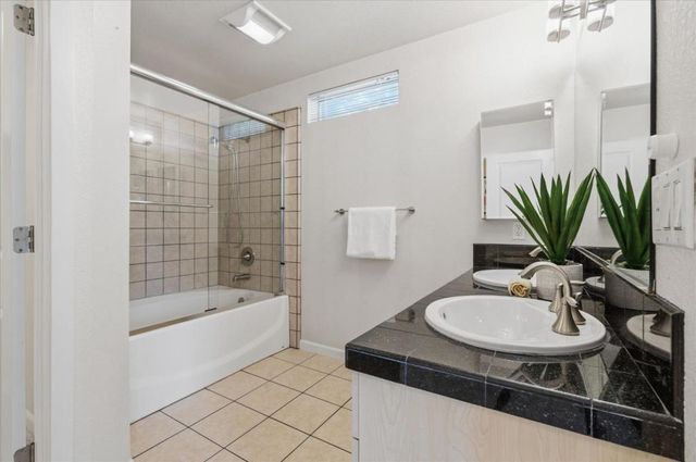 1065 Saginaw Terrace 203, Sunnyvale, CA 94089