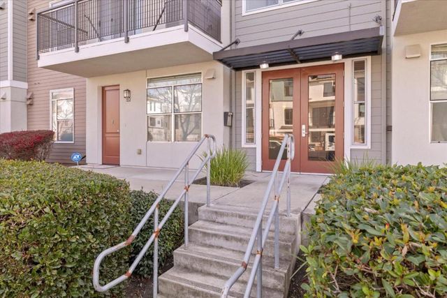 1065 Saginaw Terrace 203, Sunnyvale, CA 94089
