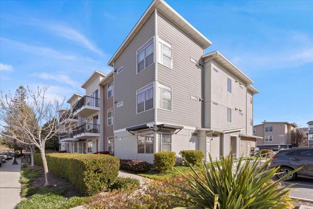 1065 Saginaw Terrace 203, Sunnyvale, CA 94089