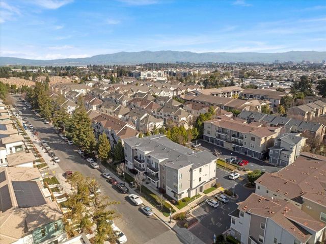 1065 Saginaw Terrace 203, Sunnyvale, CA 94089