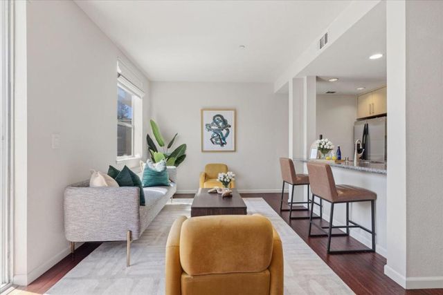 1065 Saginaw Terrace 203, Sunnyvale, CA 94089