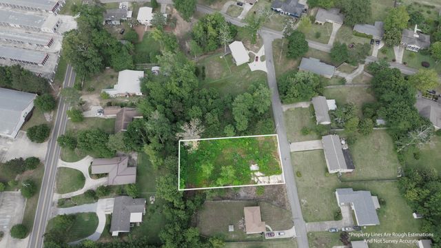 105 Clark Ave., Hattiesburg, MS 39402