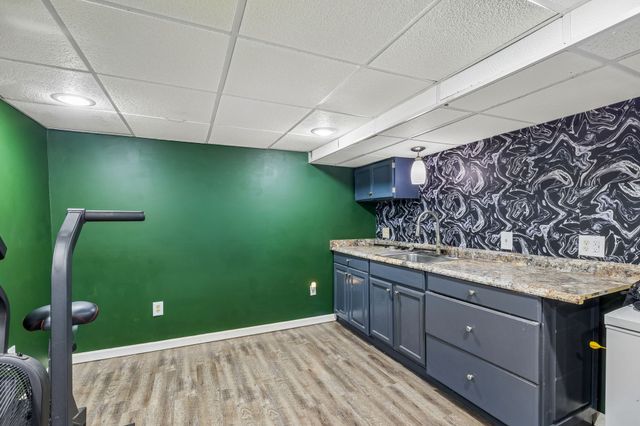 1027 Mulberry St, Burns, TN 37029