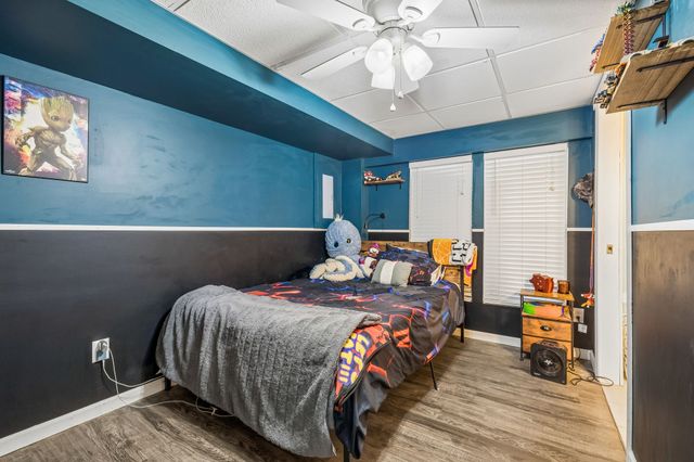 1027 Mulberry St, Burns, TN 37029