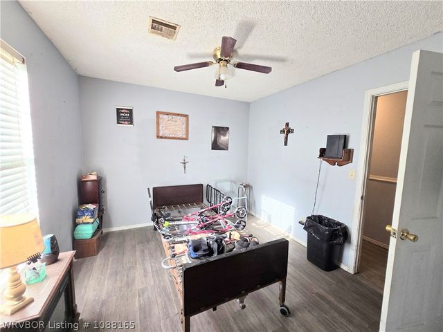 107 Ellis Loop, Pocola, OK 74902