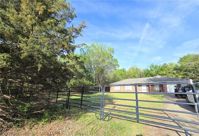 107 Ellis Loop, Pocola, OK 74902