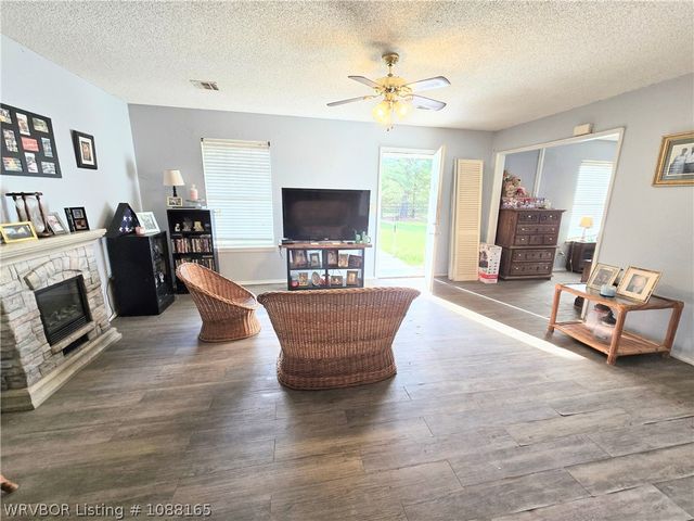 107 Ellis Loop, Pocola, OK 74902
