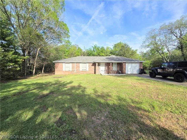 107 Ellis Loop, Pocola, OK 74902