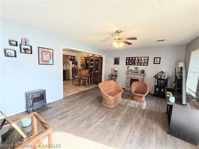 107 Ellis Loop, Pocola, OK 74902
