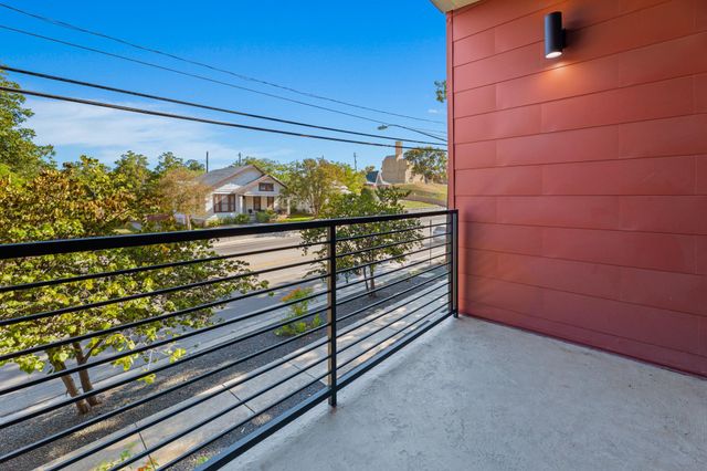 1615 E 7th ST 202, Austin, TX 78702