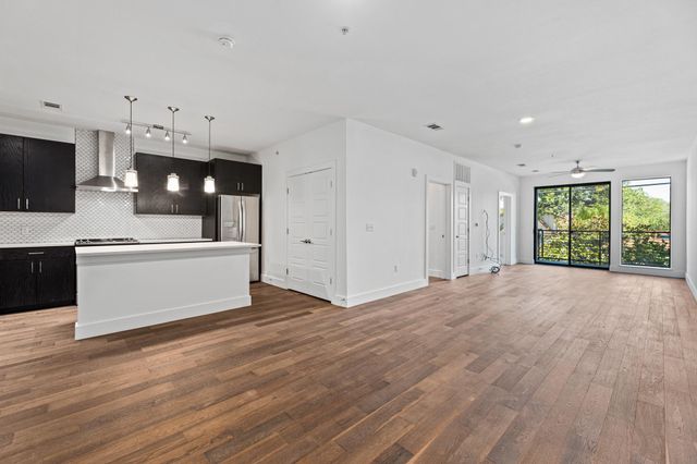 1615 E 7th ST 202, Austin, TX 78702