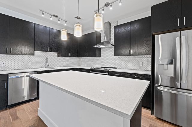 1615 E 7th ST 202, Austin, TX 78702