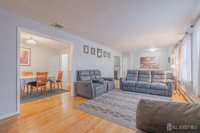 2393 Steuben St, Union Twp, NJ 07083