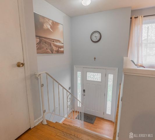 2393 Steuben St, Union Twp, NJ 07083