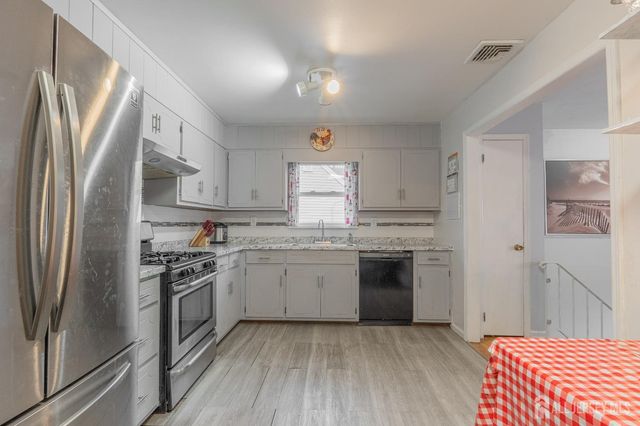 2393 Steuben St, Union Twp, NJ 07083