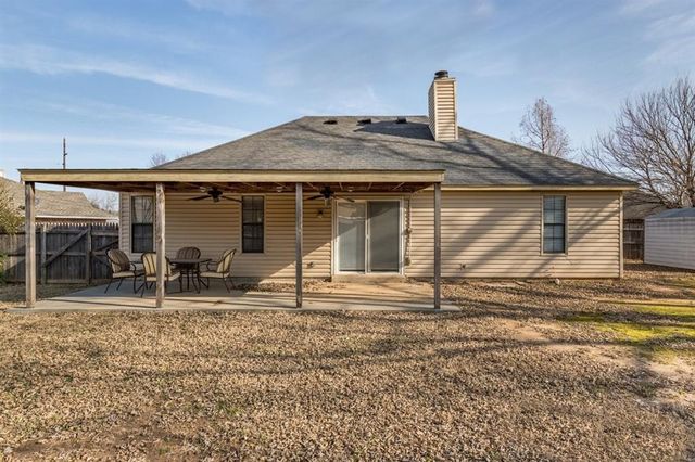 904 Merlin Circle, Norman, OK 73072