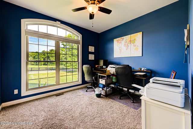 454 Cedar Creek Rd, Louisville, KY 40229