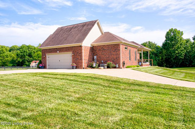 454 Cedar Creek Rd, Louisville, KY 40229