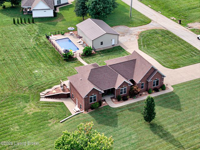 454 Cedar Creek Rd, Louisville, KY 40229