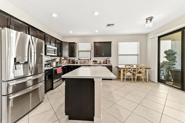 5500 Sandbirch Way, Lake Worth, FL 33463