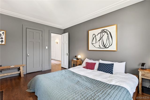 3 Clarendon Place, Buffalo, NY 14209