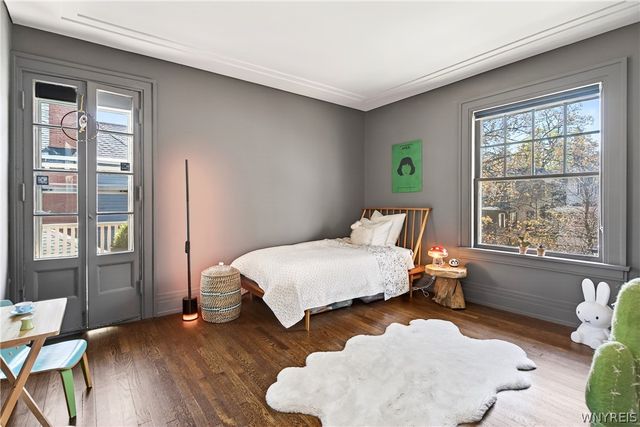 3 Clarendon Place, Buffalo, NY 14209