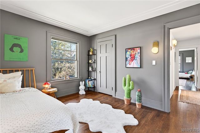 3 Clarendon Place, Buffalo, NY 14209