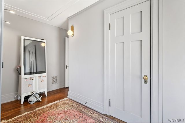 3 Clarendon Place, Buffalo, NY 14209