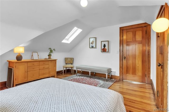 3 Clarendon Place, Buffalo, NY 14209